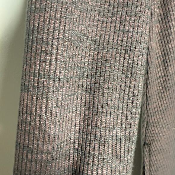 Logo Lotus by Lori Goldstein Purple Pocketed Tunic Top Size Medium - Picture 5 of 8